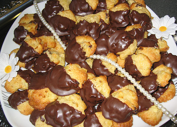 Ciasteczka jablkowo-rodzynkowe w czekoladzie