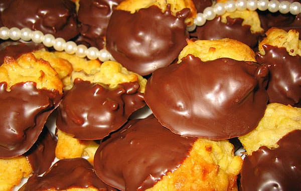 Ciasteczka jablkowo-rodzynkowe w czekoladzie